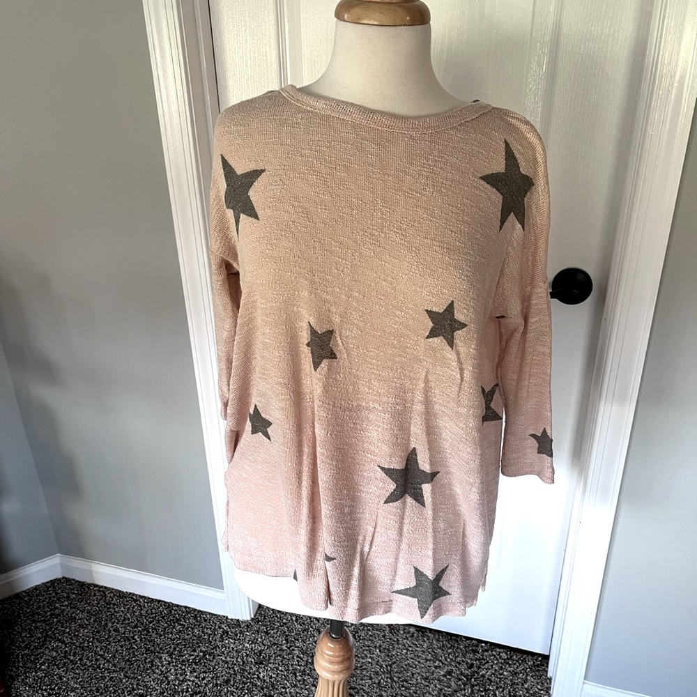 Sweater with star design